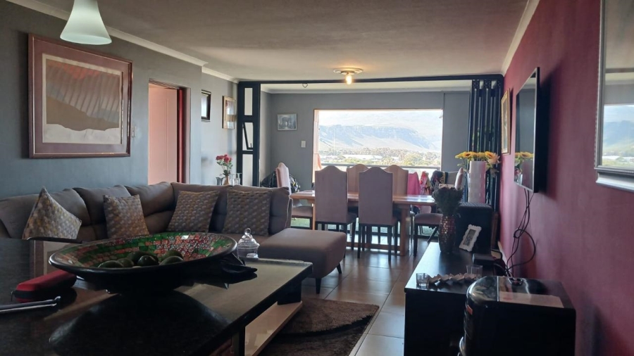 2 Bedroom Property for Sale in Westcliff Western Cape